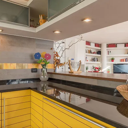 Torlonia Exclusive Penthouse Apartament